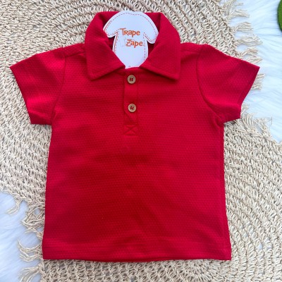 Jardineira e Camiseta Polo Xadrez Vermelho